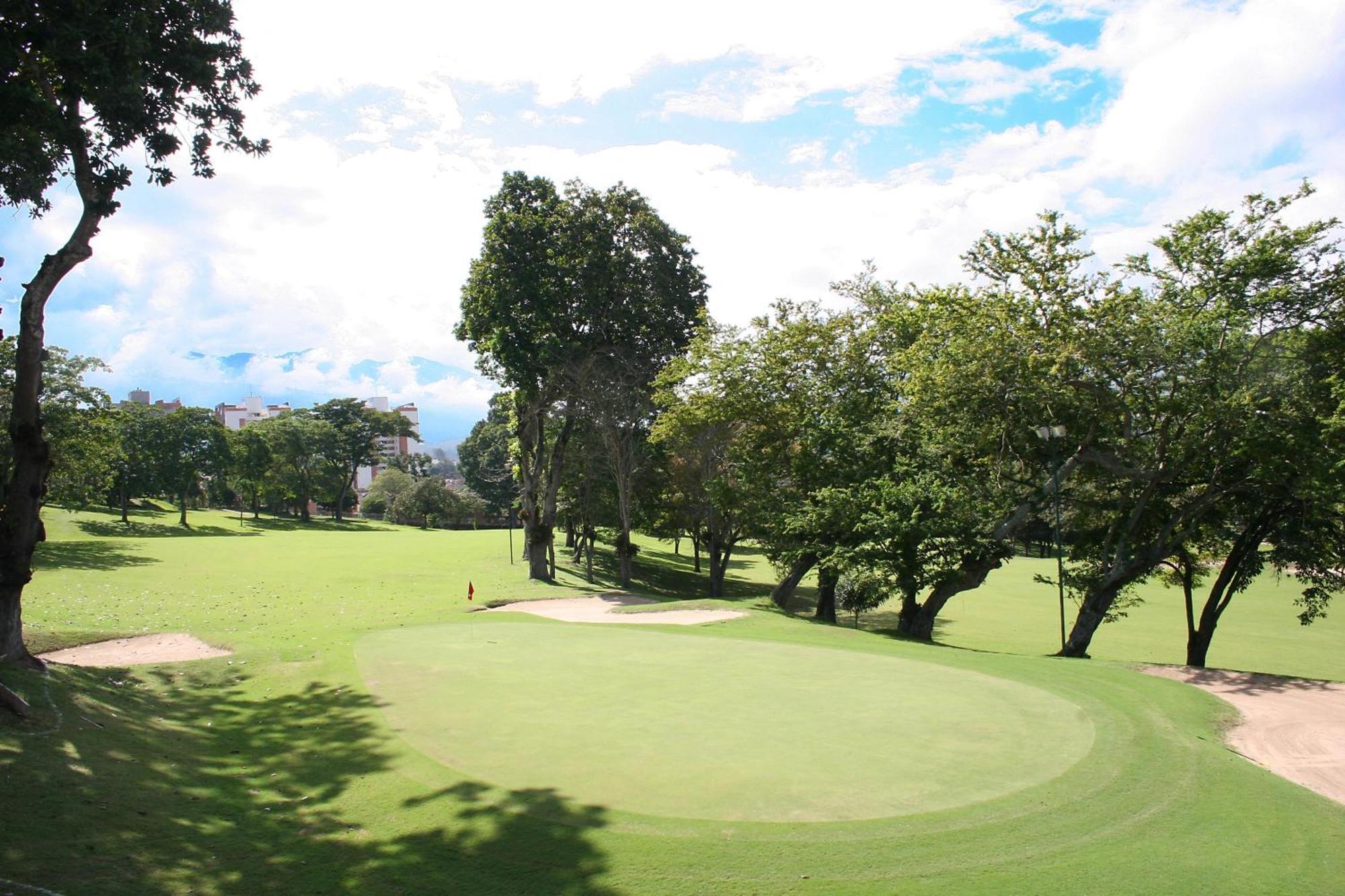 Отель Club Campestre De Bucaramanga Флоридабланка Экстерьер фото