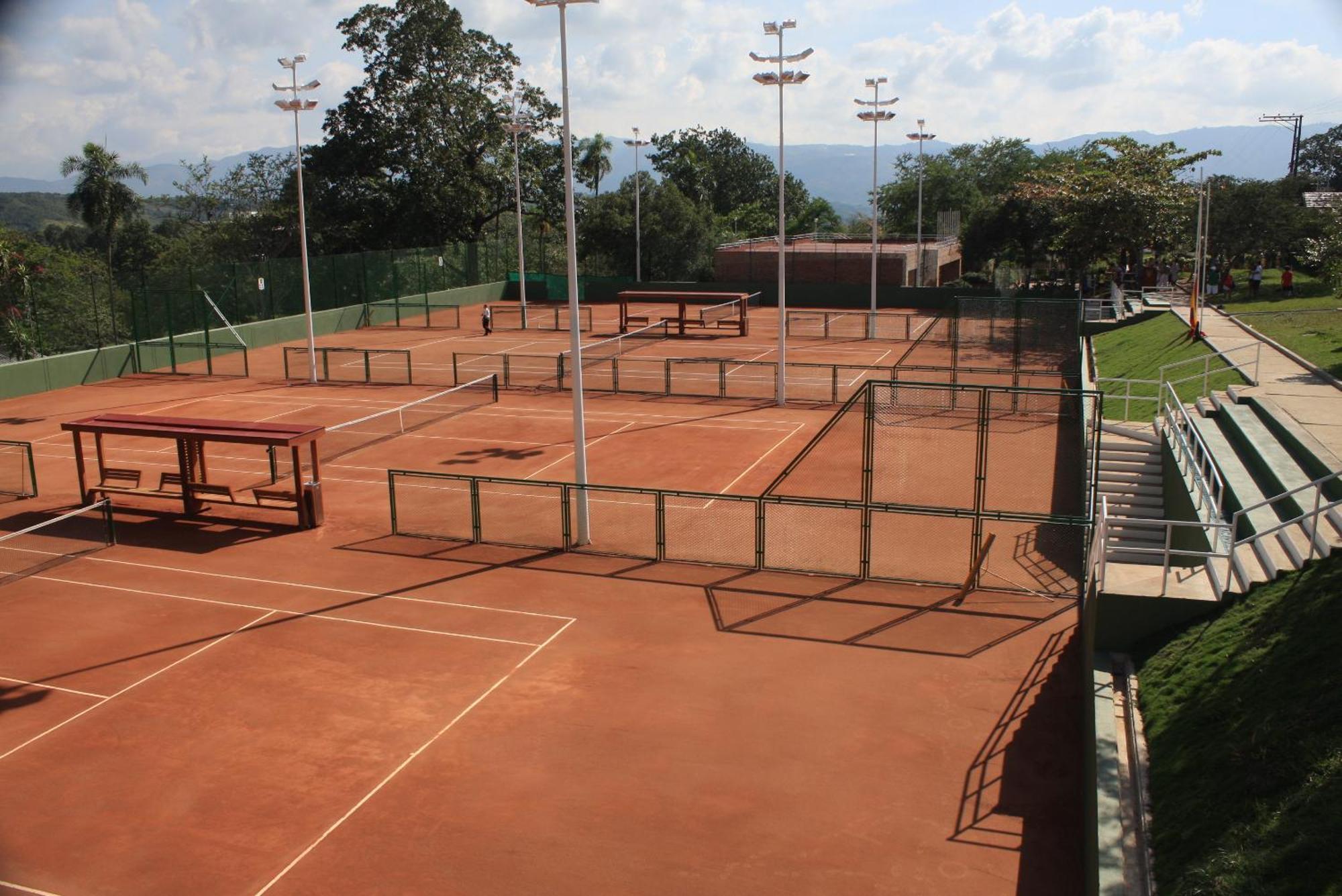 Отель Club Campestre De Bucaramanga Флоридабланка Экстерьер фото