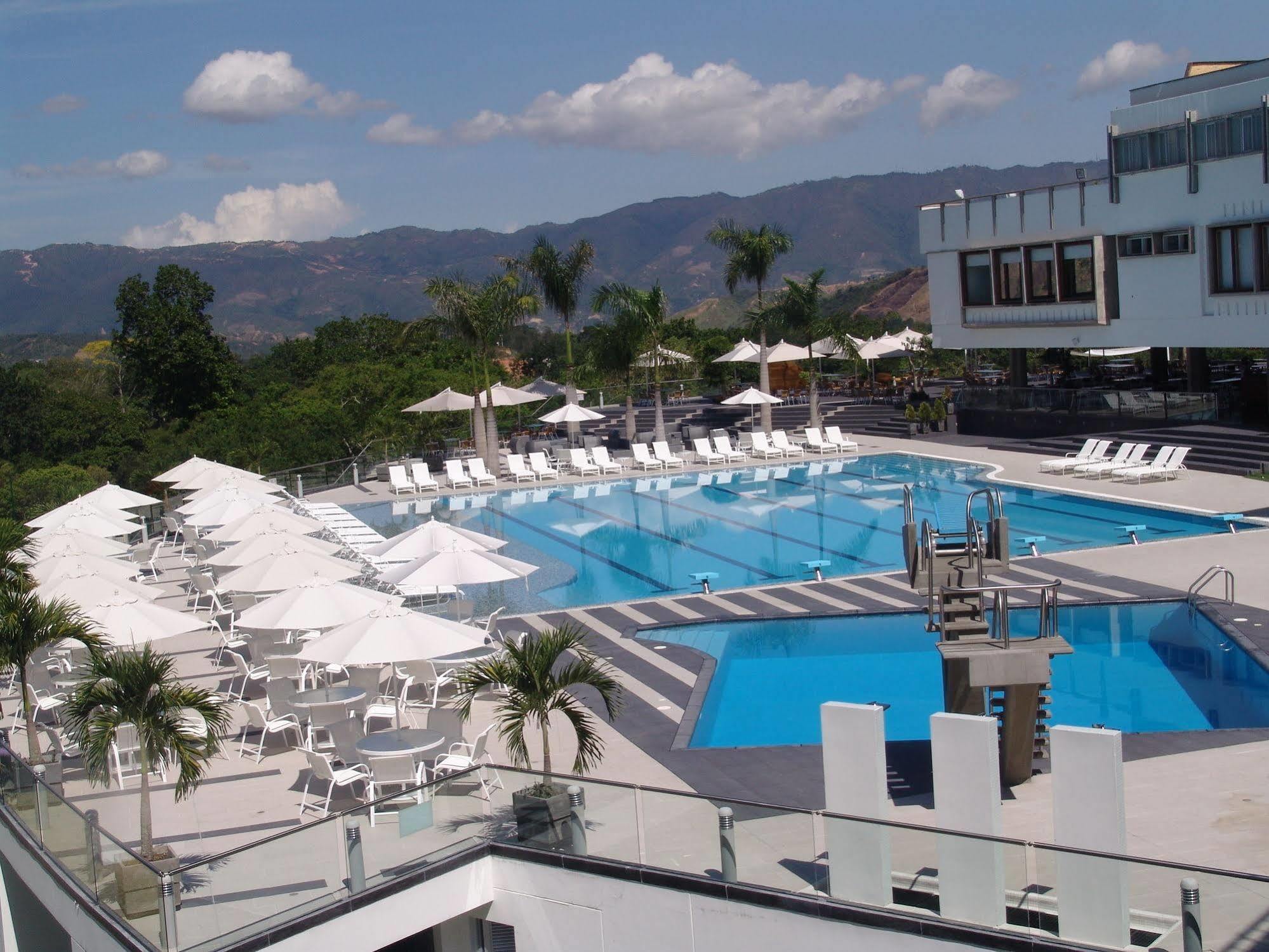 Отель Club Campestre De Bucaramanga Флоридабланка Экстерьер фото